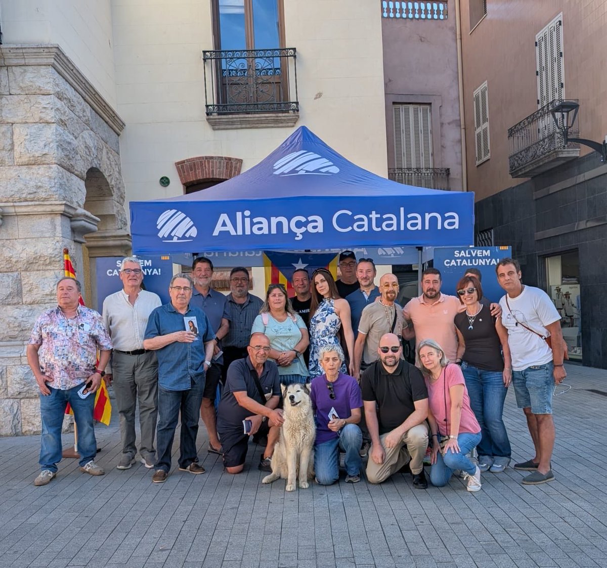GGmma03's tweet photo. Salvem St Celoni i La Batllòria 💙
@ACSantCeloni https://t.co/BAsAole1Jy