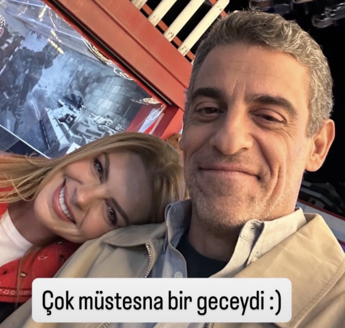 zzehraaaz's tweet photo. Başka bir evrende en güzel halinle .. Aslı&amp;Efe ❤️ #KavakYelleri #TuzluKahve https://t.co/o9IMPwqFCl