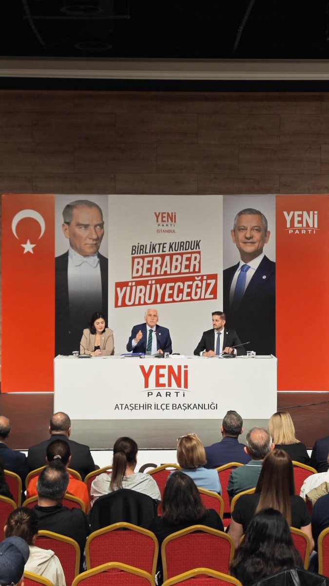 avdizdaroglu's tweet photo. Olağan İl��e Kongremiz öncesi ilçe başkanı ön seçimimizi, örgütümüzün yoğun katılımıyla tamamladık.

İradesini ortaya koyan tüm üyelerimize ve emeği geçen yol arkadaşlarıma teşekkür ediyorum.

Birlikte kurduk, beraber büyütecek, beraber yürüyeceğiz!

Yürüyelim arkadaşlar! https://t.co/l8z3rM79J7