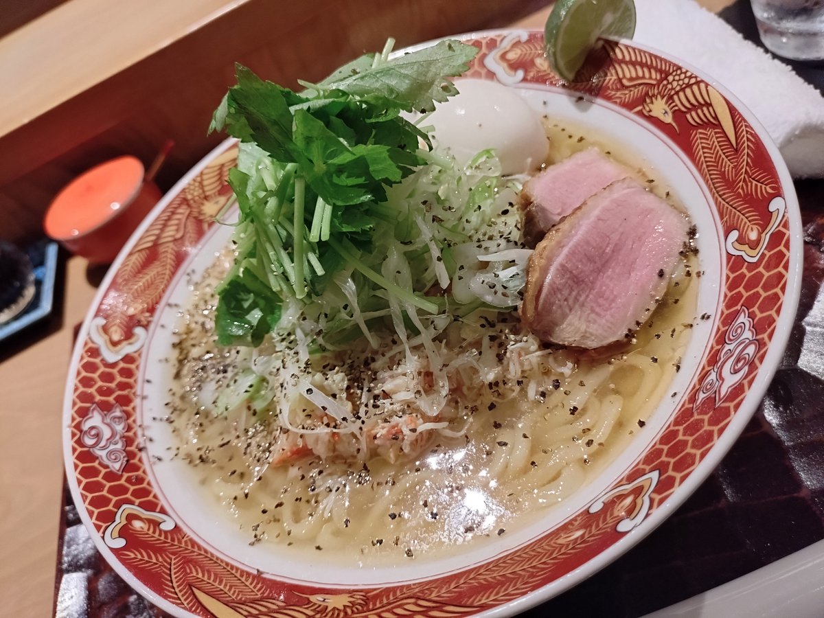 pastmate's tweet photo. たらば蟹の和えそばと鮪中落ち飯 https://t.co/WdeppOW1Fb