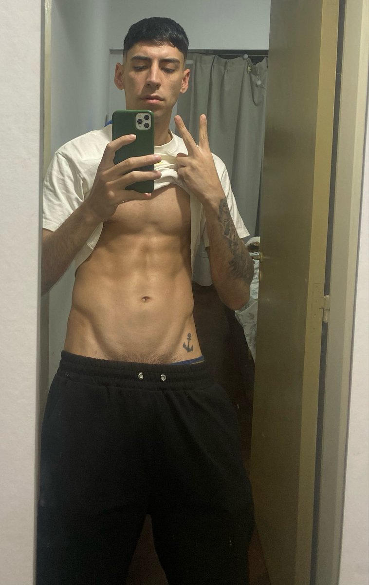 J23cm99's tweet photo. Vendo fotos y videos a 10.000🇦🇷
Telegram: J23cm
Whatsapp: +5493413937972 https://t.co/gN0jpvRgue
