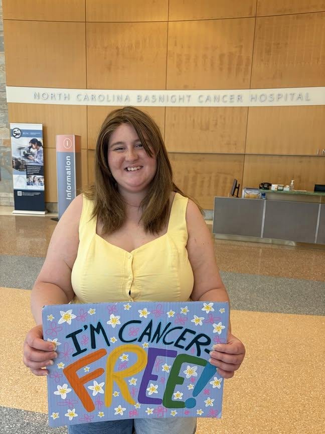 Claralkpz's tweet photo. I’m cancer free! https://t.co/s5DedluGyA