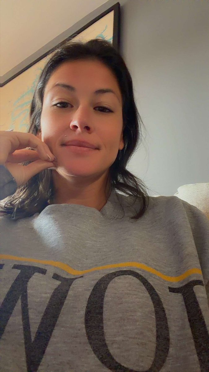 Reagan_baby7's tweet photo. Like they say: if Iowa wins, naughtier to come. 🖤💛 #IowaHawkeyes #Hawkeyes #MichiganVsIowa #CollegeFootball #LinkInBio https://t.co/VcvjV8k41L