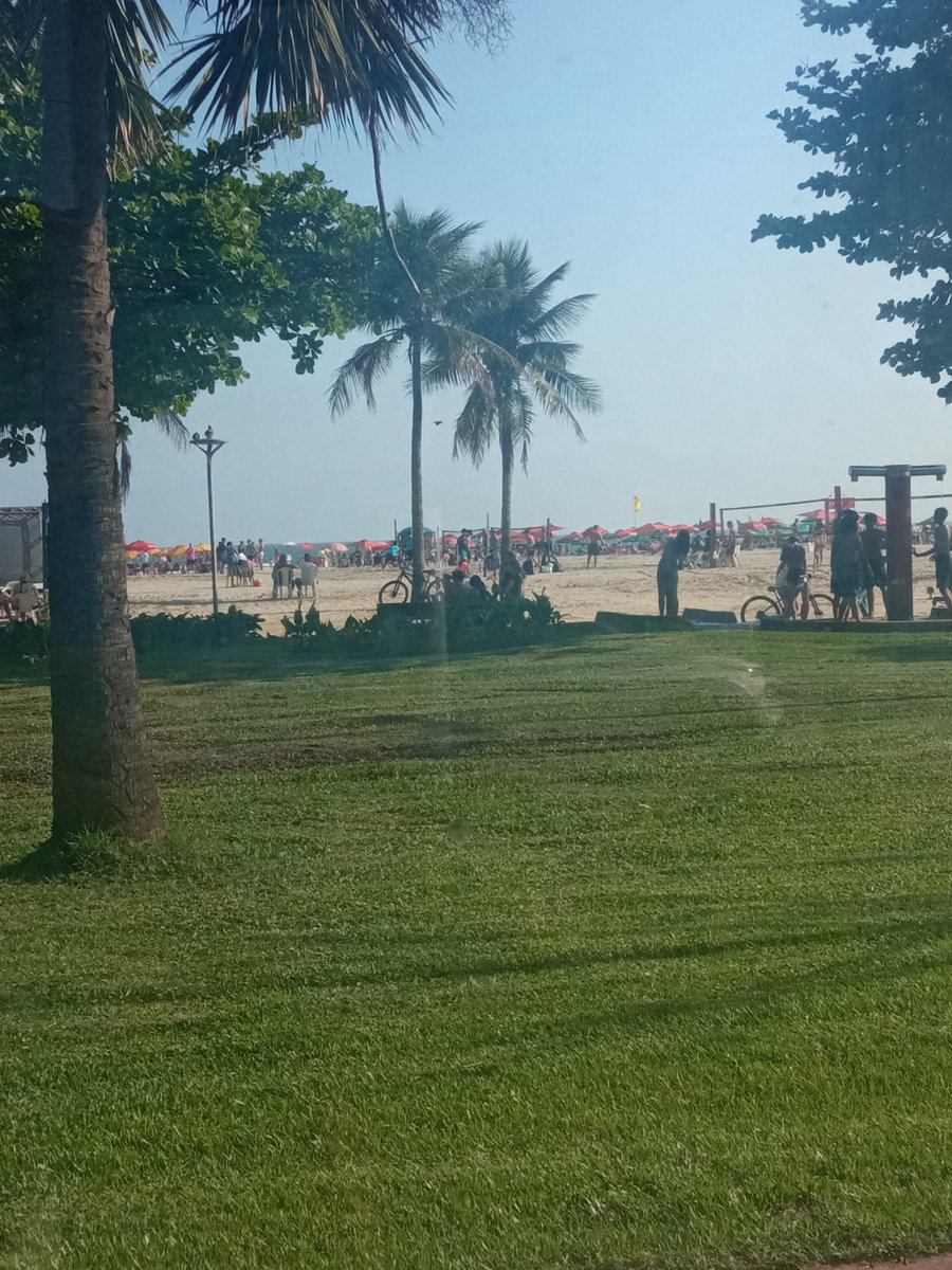 edico_'s tweet photo. O calor vem, a praia lota! https://t.co/GAd61vzB0h