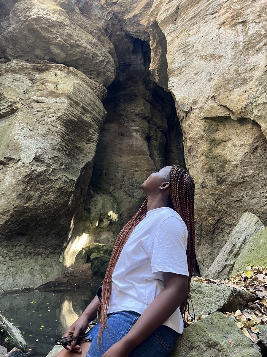 JessiicaXavierr's tweet photo. Moçambique é batota 😍
São praias, savanas, florestas, cachoeiras e ainda essa beleza de grutas🙌🤍
Amo beleza desse país https://t.co/FJMTff9beF