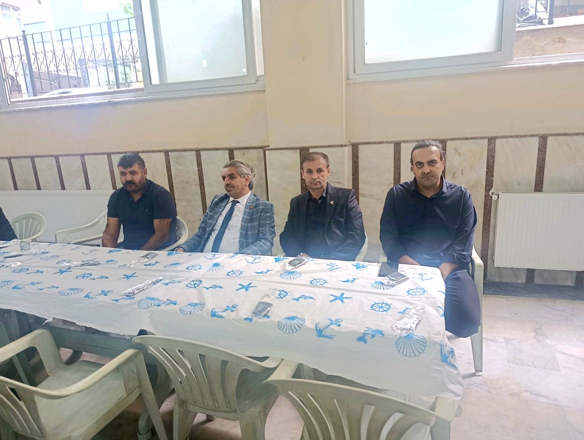 yrefahesenyurt's tweet photo. Huzur Partisi Genel Başkan Yardımcısı Sayın Cihan Arısüt'ün kıymetli annesi merhume için düzenlenen mevlid programına, İlçe Başkanımız Sayın Selçuk Güneş ve İlçe Başkan Yardımcılarımız katılım sağlamıştır.

Mekânı cennet, makamı âli olsun.

@selcukbey3634 @cihanarisut https://t.co/r3ltVszCHi