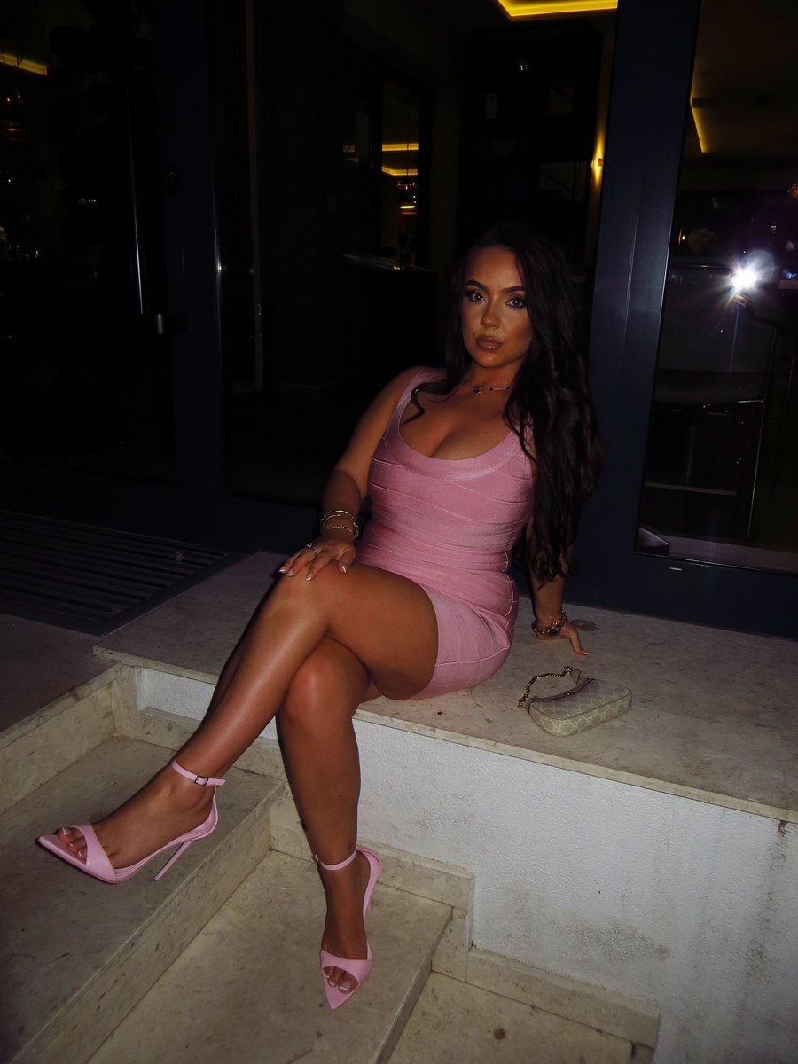 Itsmeganperez's tweet photo. Imagine begging for me to take it all https://t.co/Tx6ejhx2yG