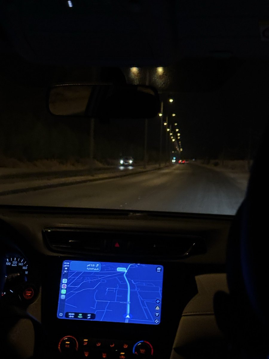 CoolestSaudi's tweet photo. Late night drive with wired headphones https://t.co/xckkaz2GmK