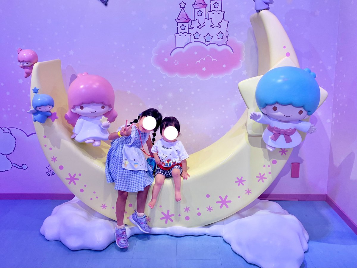 takekko_bb's tweet photo. 3歳ぶりにピューロ行ってきた〜！今回は夫もいたからキャラグリたくさんできたし、ショーも前よりたくさん見られてよかった☺️ https://t.co/z5jqbNU3dK