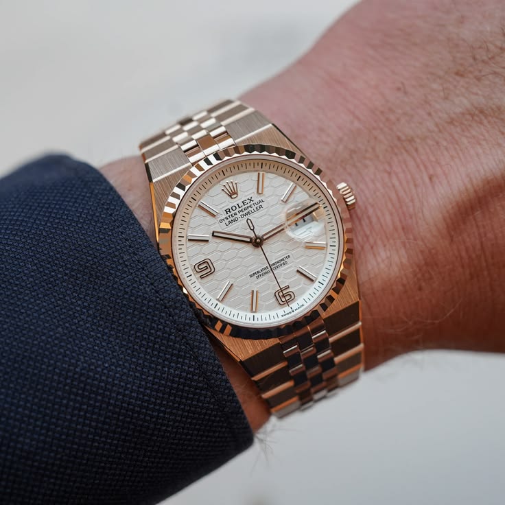 Prime_Asthetic's tweet photo. Rolex Oyster Perpetual Land-Dweller 40 https://t.co/b6Ccir3XhB