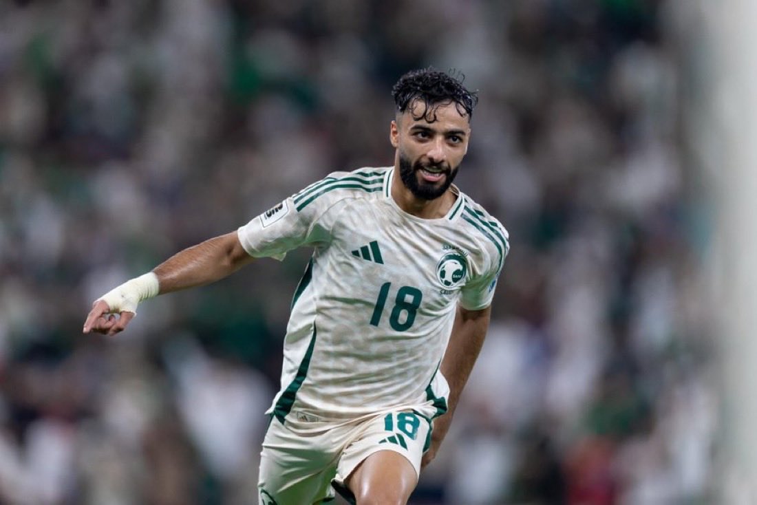 iFalcon10's tweet photo. الحي يحييك 💚🇸🇦 https://t.co/jyp4S6IPWo