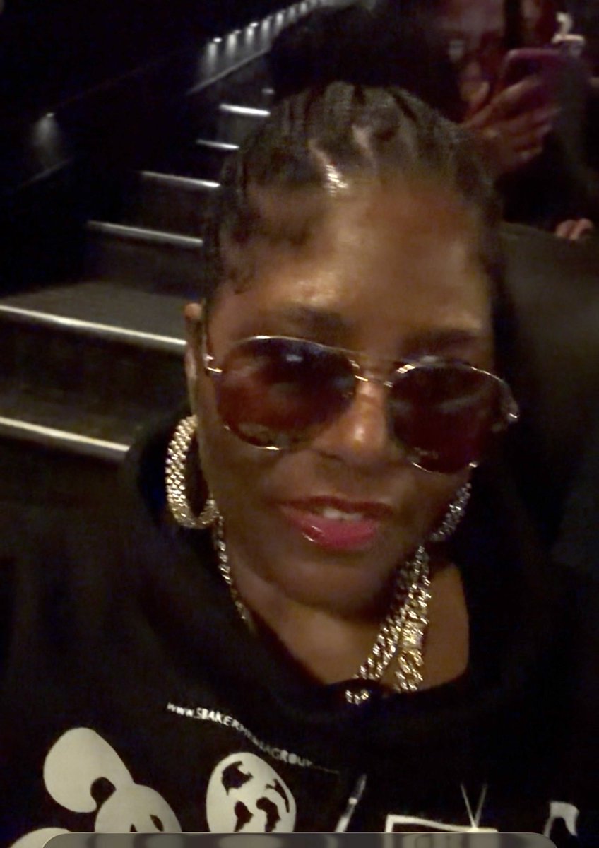 MECCAGLOBAL's tweet photo. Lastnight at ➡ RemyMa private  vídeo Screenin' why I get married. And her new EP Alimony out now! Number 1 💿 and her documentary 🔥 https://t.co/uK7ZeV80JU