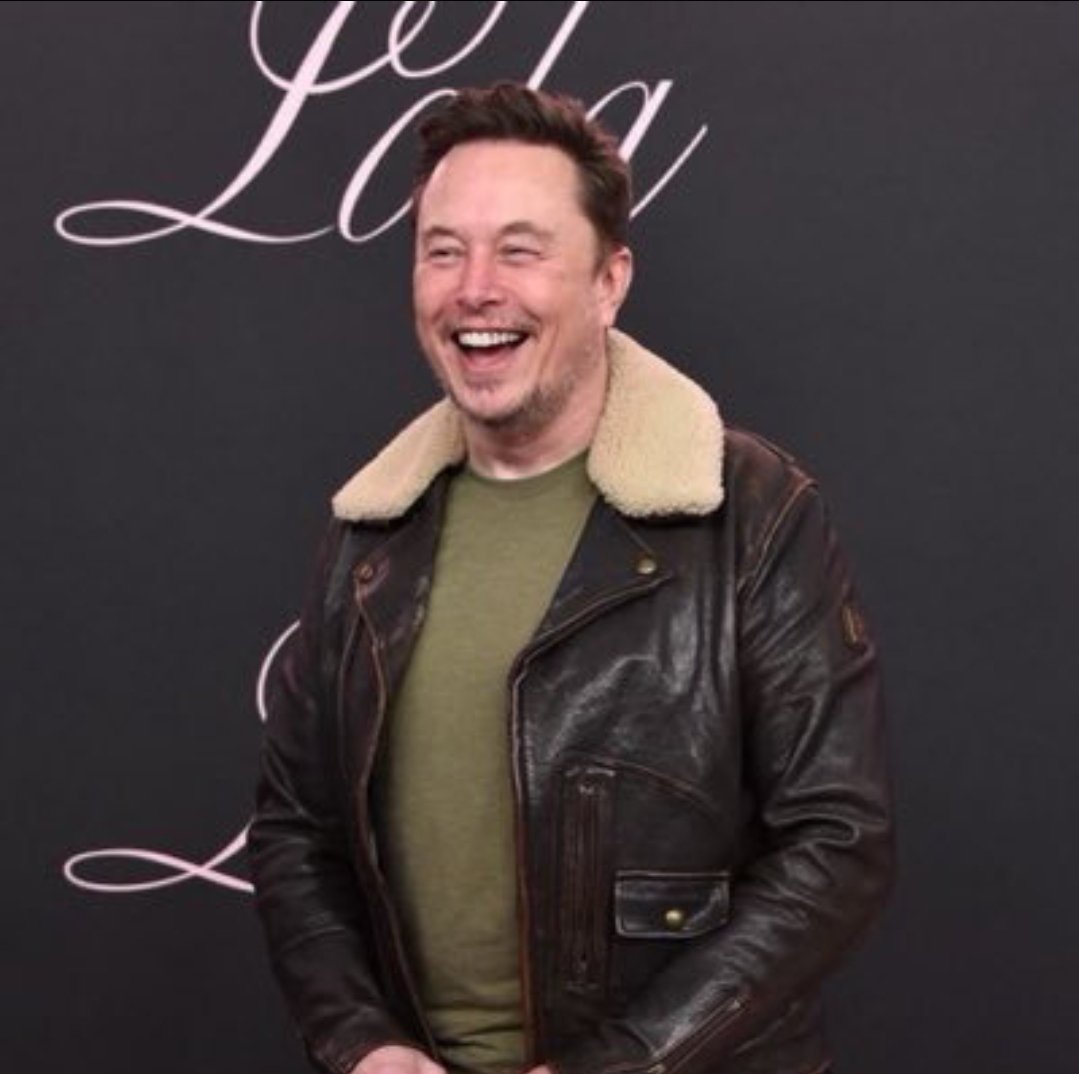 goforthesuc's tweet photo. Be honest 👇 

If you could spend one day with Elon, what would you choose?

A. Fishing trip 🎣
B. SpaceX tour 🚀
C. Tesla test drive ⚡
D. X HQ visit 🐦 https://t.co/nBOSovyeij