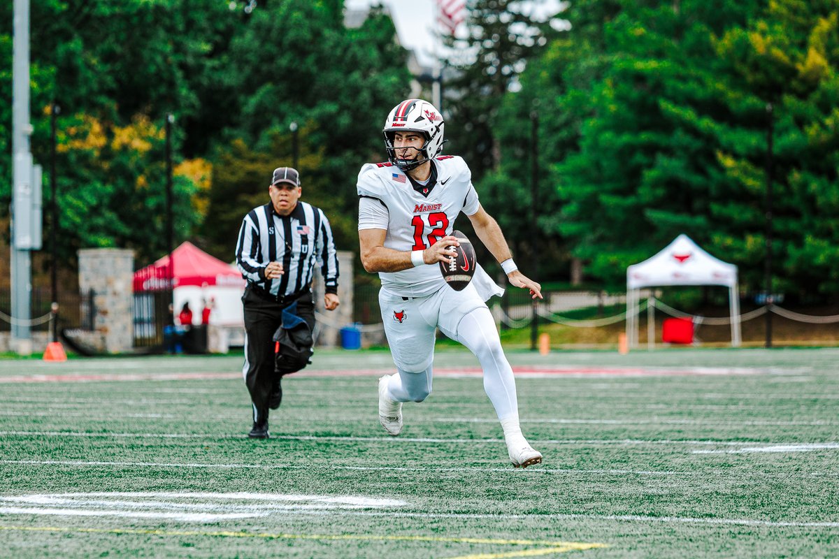 Marist_Fball tweet picture