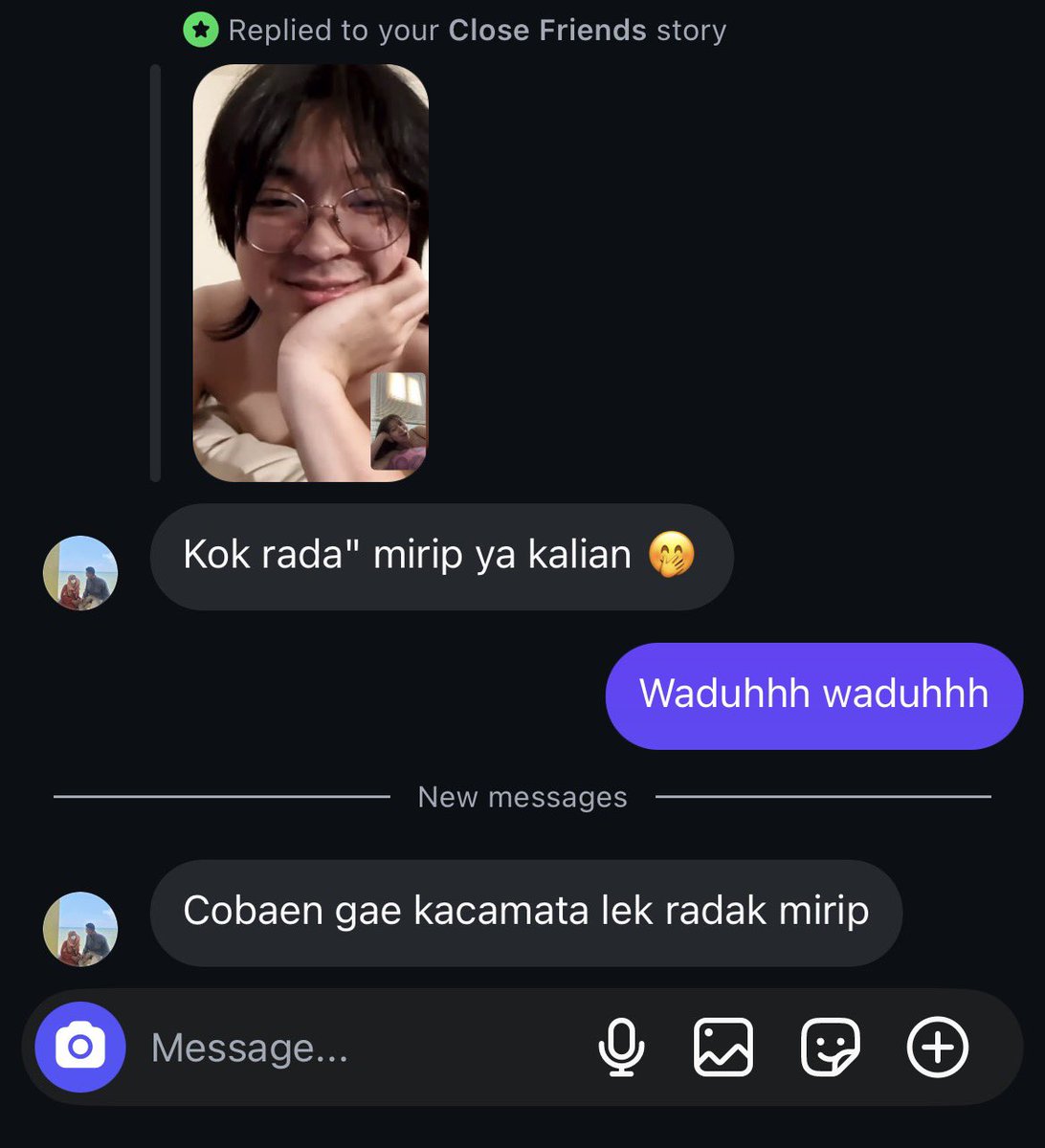 apinssi's tweet photo. wkwwkw emang mirip??? https://t.co/BAZFAM7e04