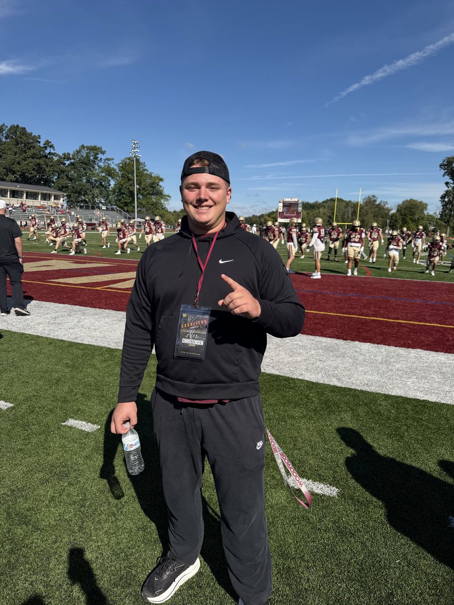 AlexChrist2027's tweet photo. Thank you so much to @WalshUFootball and @Coach_Ferback for inviting me to Walsh this weekend to watch them play and bring home a big dub over Ashland! Go swords ⚔️ https://t.co/JhFMDIM9dG
