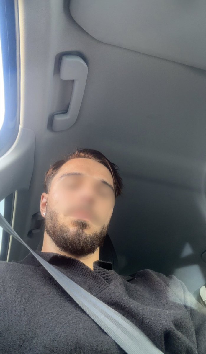 Aless_934's tweet photo. J’suis un homme de gout https://t.co/AaC2iXBSUI