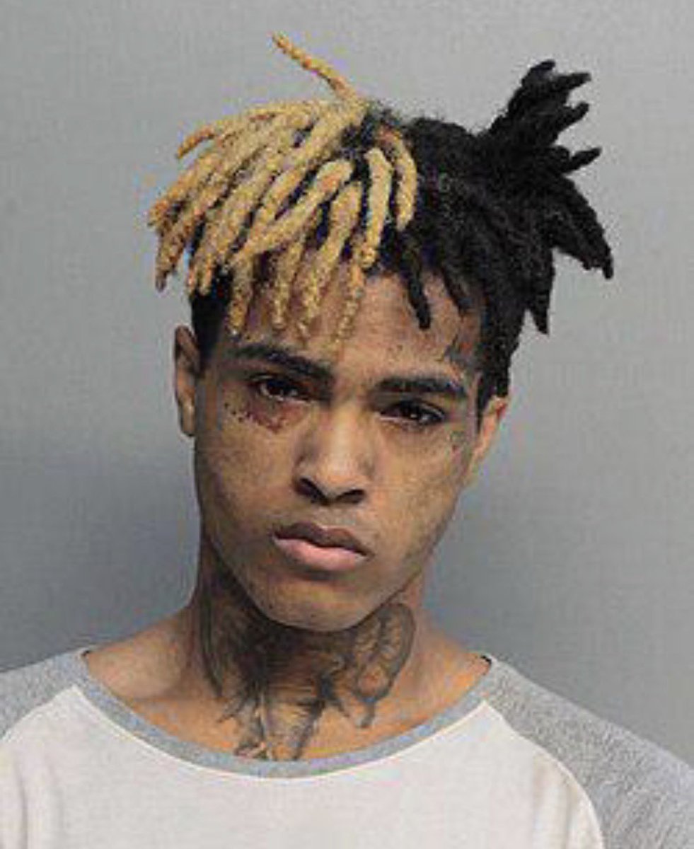 cartisburner__'s tweet photo. Which rapper got the best mugshot EVER? https://t.co/kDvjEsaLex