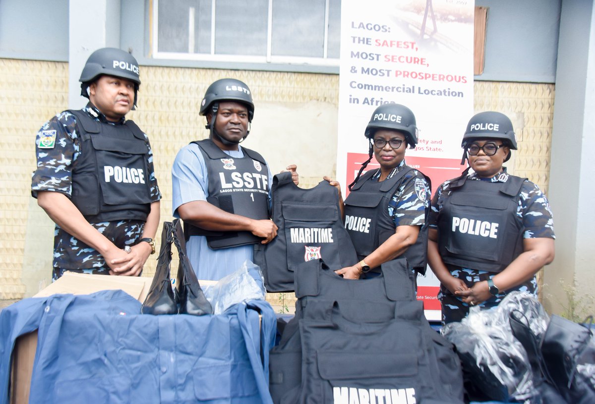 followlsstf's tweet photo. LAGOS STATE SECURITY TRUST FUND DONATES  BULLETPROOF VESTS, BALLISTIC HELMETS, OPERATIONAL BOOTS AND RAINCOATS TO THE MARITIME POLICE COMMAND, NIGERIA POLICE FORCE, LAGOS.

Slide 1: L-R: DCP Udu Moses Ogechi - DC Admin Maritime Police Command, Dr. Ayodele Ogunsan - Executive Secretary/CEO of the Lagos State Security Trust Fund, AIG Ronke Okunade - Assistant Inspector General of Police, Maritime Police Command and ACP Adegbite Oyin Frances during the presentation.