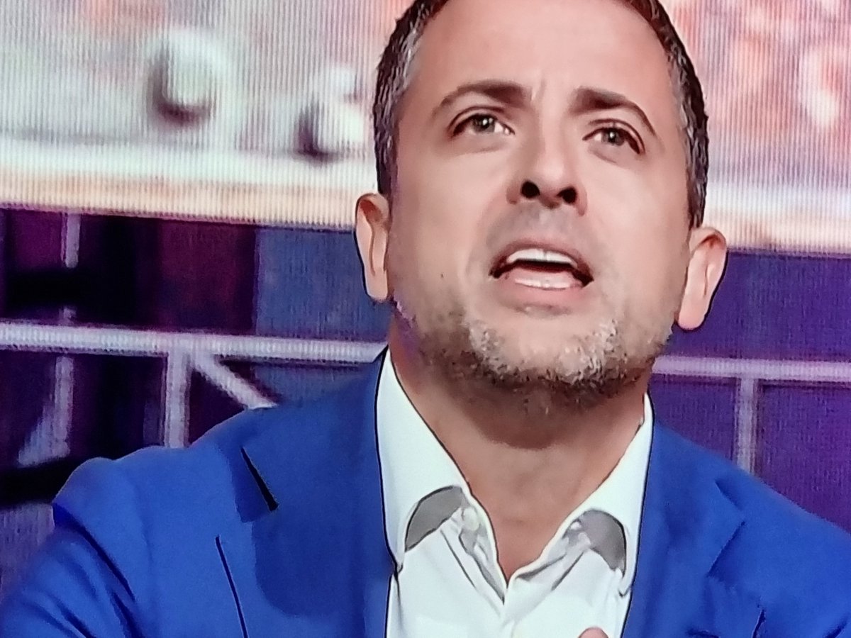 doluccia16's tweet photo. I sinistrati le dicono tutte pur di sminuire la diminuzione del prezzo dei carburanti. Dovevate farlo prima, l'Eni era tenuto a farlo, ecc. 
I topi rosicano meno di loro! 
Pagliaaaacccciiiii!!!🤣🤣🤣🤣🤣
#RealPolitik https://t.co/omcBqrwZ8f