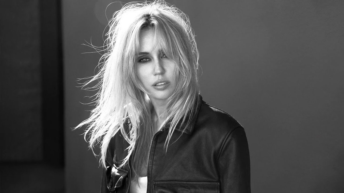 MILEYTRACKING's tweet photo. “Bass Persuades“ by MILEY is now expected to debut at #1 on the Billboard 200 Chart. 

— It will be her 6th #1 album. https://t.co/k1GD5IZHBE