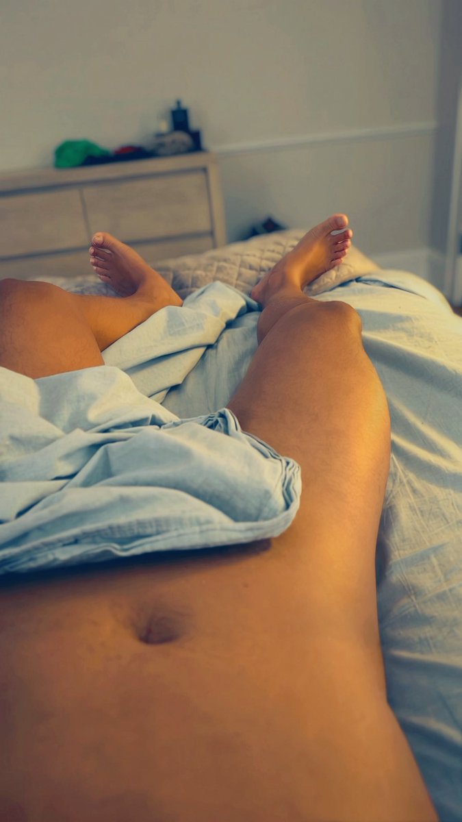 wickedlypj's tweet photo. Really wish someone would crawl in bed with me. #gay #thirsty #mlm https://t.co/KM3SlJtAWC