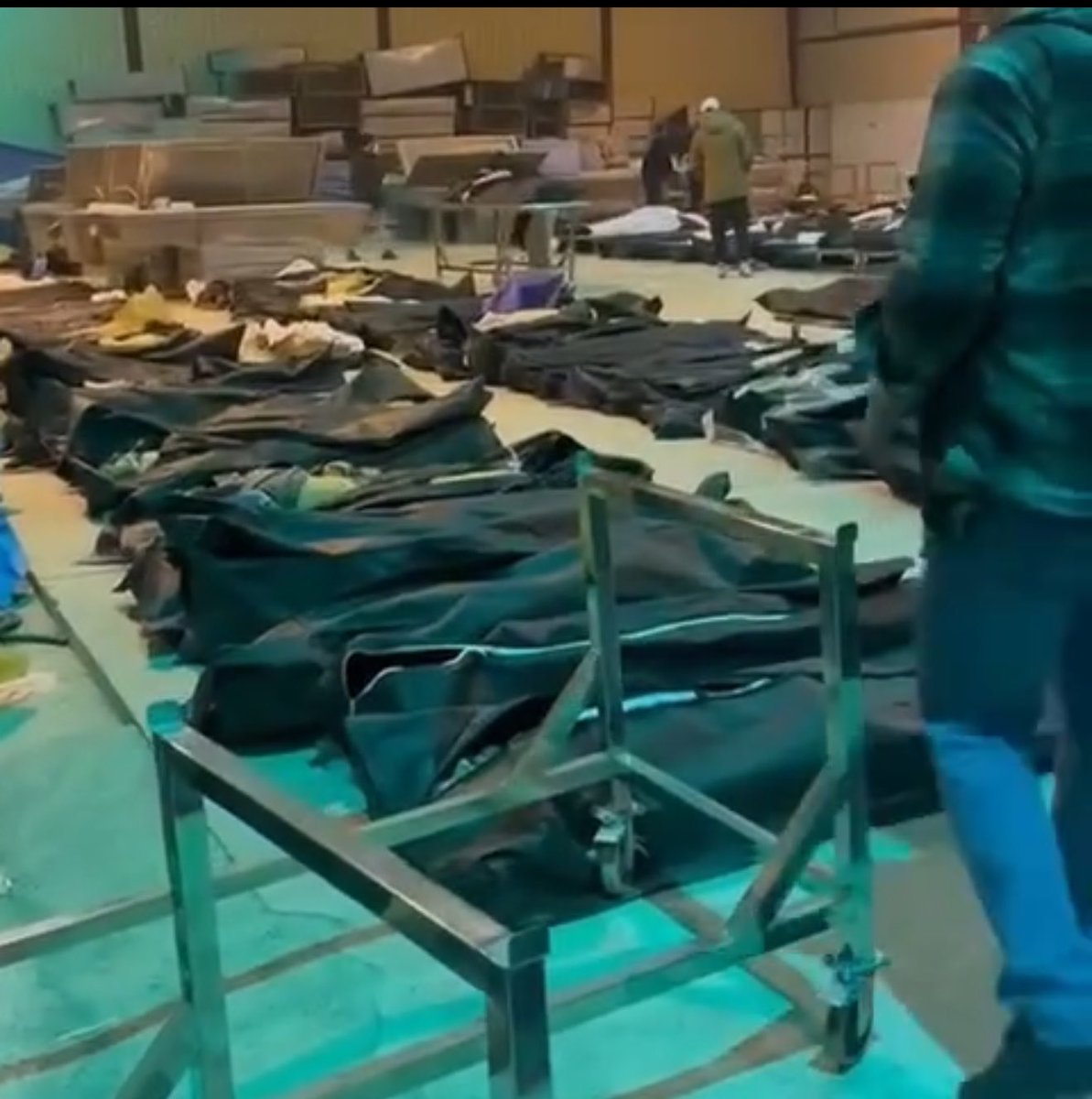 mahdi_jpg's tweet photo. 🚨جمهوری اسلامی در سازمان ملل
راست راست به دوربین، مردم و تاریخ نگاه کرد؛ و دروغ گفت https://t.co/lMLTDFGh53