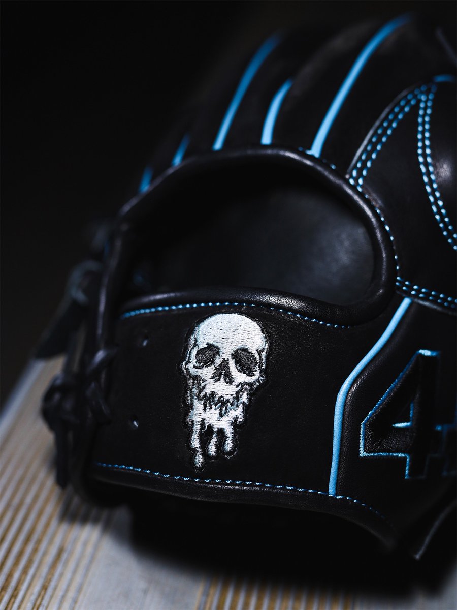 44ProCustom's tweet photo. ⚠️CAUTION: OPEN FLAMES. 9.29.26.

Baseball’s premier flamethrower has something coming.

Prepare to be melted. 💀

@Jmisiorowski9 https://t.co/YDbO1QA9jH