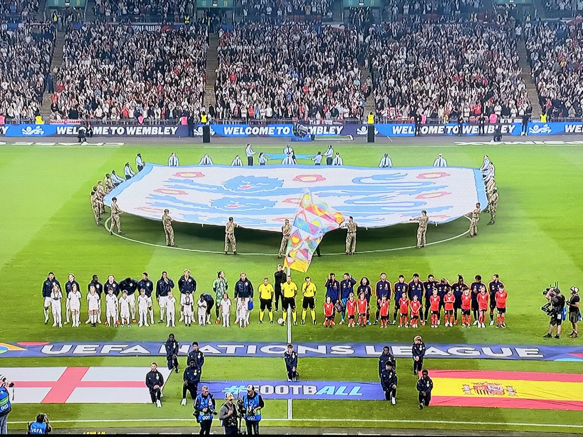 ImGroot222's tweet photo. 🏴󠁧󠁢󠁥󠁮󠁧󠁿 England vs 🇪🇸 Spain 

#ENG #ESP https://t.co/u3eTMQCltV