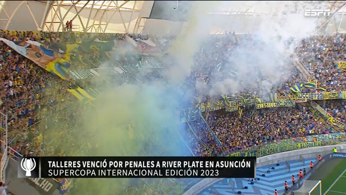 Oyarrz's tweet photo. Ahora esta jugando españa-inglaterra. 
yo? Argentino https://t.co/MpY3WyUUCV