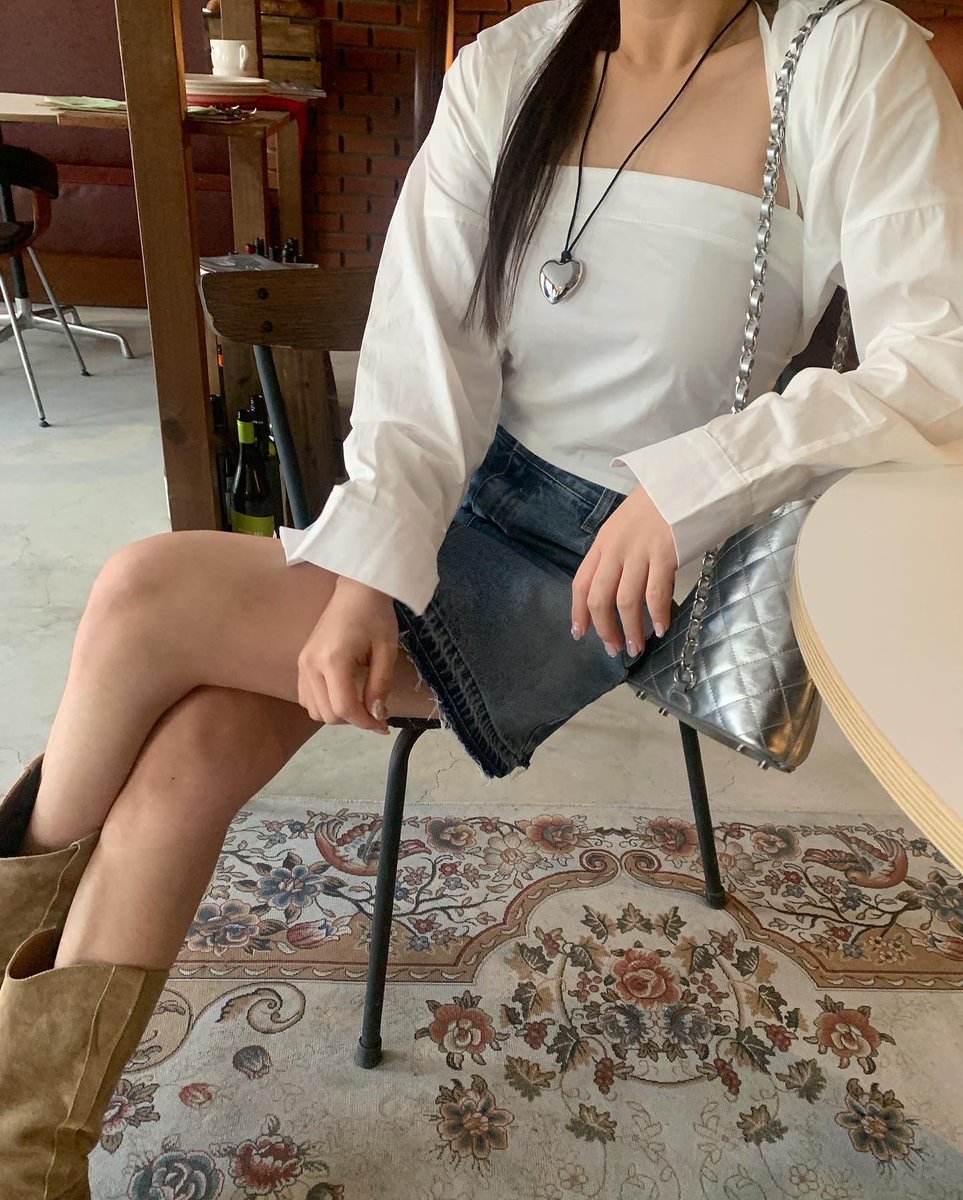 lombrigas2's tweet photo. 週末は家でゆっくり派ですか、それとも外に出かける派ですか。たまにはこういうのも悪くない。 ☕
LadEY https://t.co/czHLXVc7d0