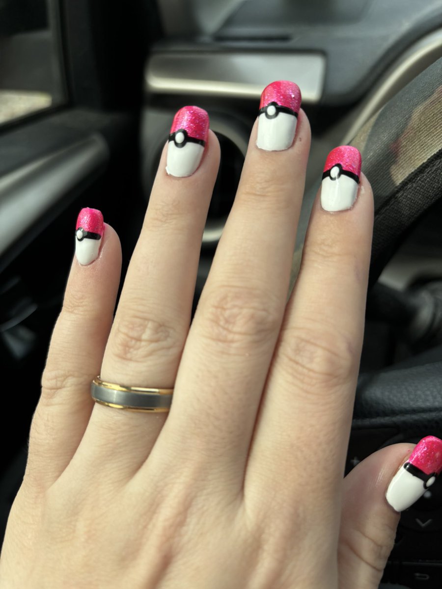 moth_dust's tweet photo. New nail set for the video game convention I’m tabling at next week 🩷no kpop hints this time 🙃 https://t.co/GlctigEAka