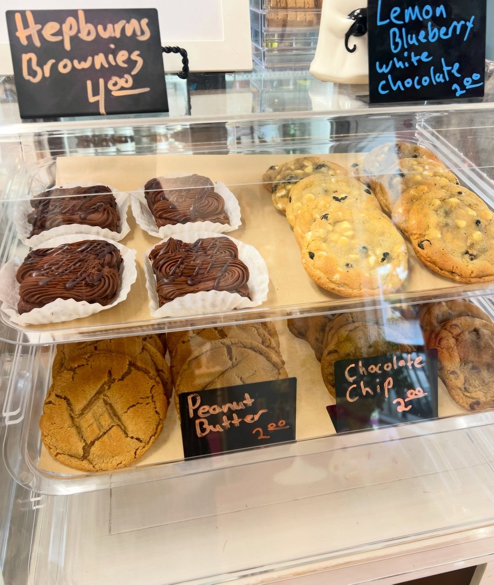 averytaylor5p1f's tweet photo. Today's menu: 8 a. m. –5 p. m. To reserve, text 704-497-0218. Delivery is available through Grubhub. https://t.co/C2NlQgXQZh