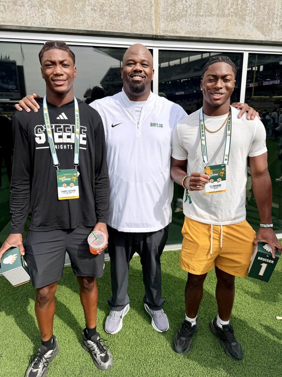 Camden_Lockwood's tweet photo. After a great Game day, I’ve received my 3rd D1 offer to @BUFootball. Thank you @ahunt90 for believing in me. Thank you @AlphaMara4 for the invite! 
#SicEm 🐻

@Football_Steele @sdriffill22 @ChaseYourDreemz @bbetterperform @BDammone @_RL_Martin @iam_alinedouard @247Sports @JButler_210 @CoachRMatthews