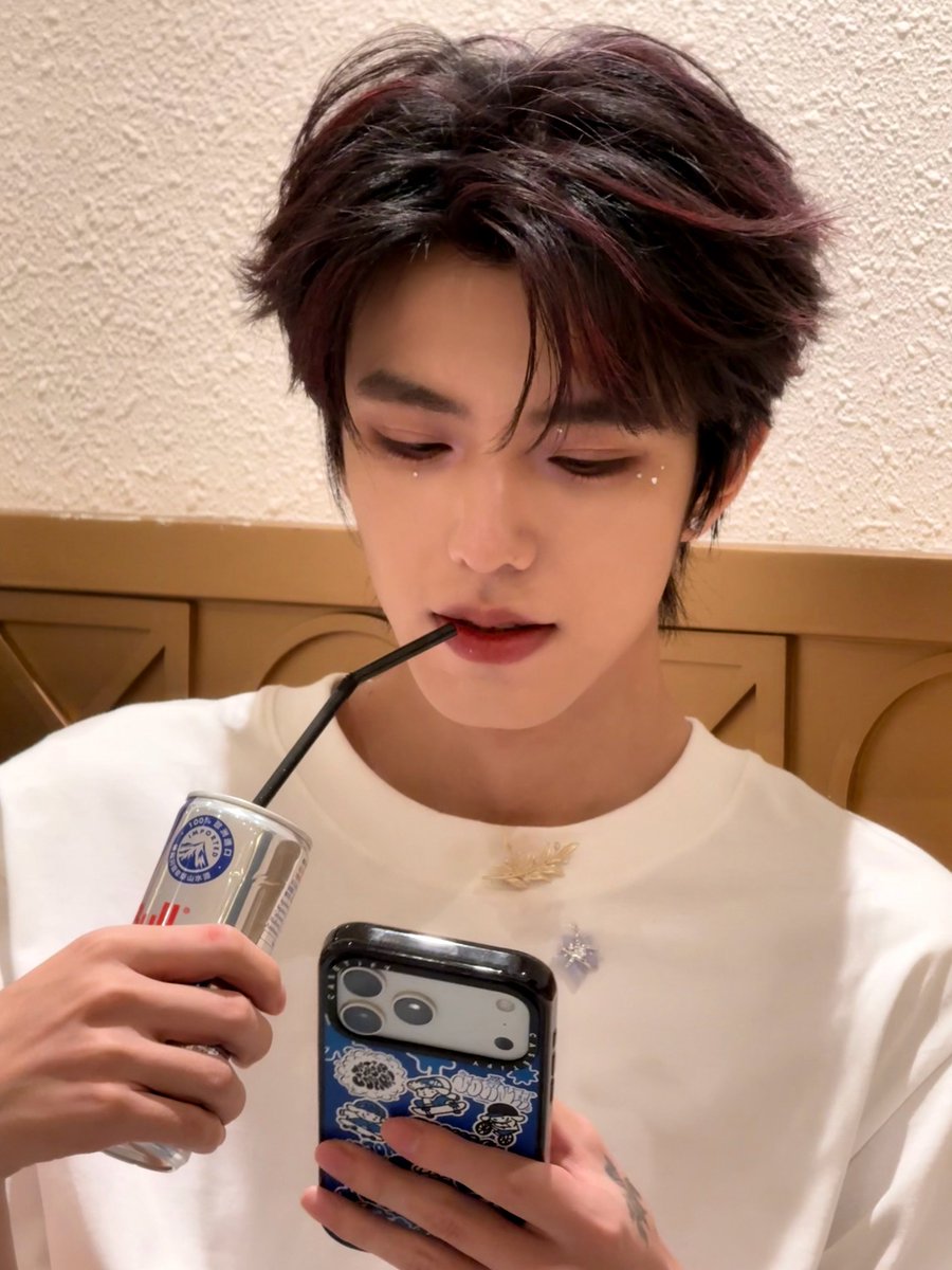 shuyuan_ph's tweet photo. [WEIBO]

260927 Shuyuan Weibo Update!

Shuyuan posted a heartfelt message in weibo 🥹🥹 
Congratulations on the success of the fanmeet. Hoping for more fanmeets in the future! We are really proud of you Shuyuan!! 

🔗https://t.co/qUzJW1mac5

#shuyuan #淑元 #yuyuan #shuyuanph https://t.co/xkSdpRzAxE