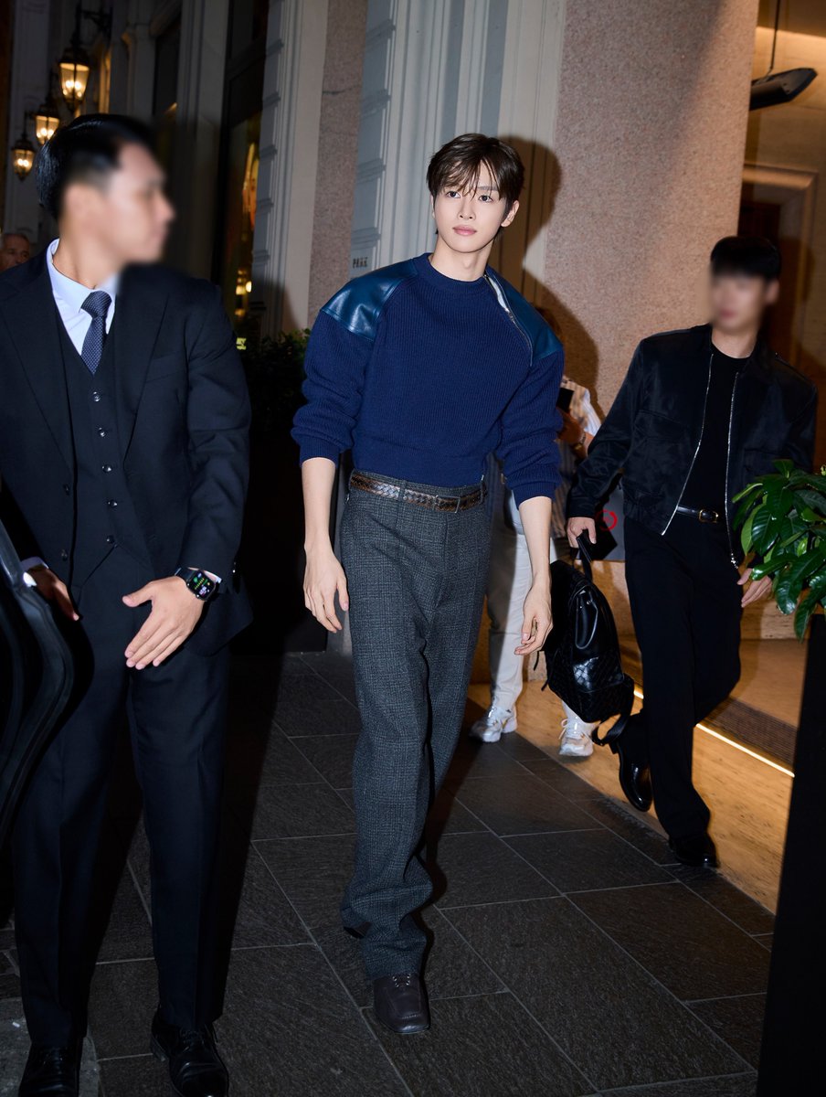 ssungchan_th's tweet photo. ซองชานที่งานแฟชั่นโชว์ BOTTEGA VENETA SUMMER 2027 วันนี้ค่ะ เหมาะสมกับคำว่า “Bottega Prince” ทุกอย่าง

🔗 https://t.co/trLTLG7TEP

SUNGCHAN at BOTTEGA VENETA MFW SS27
#BottegaVenetaSS27xSUNGCHAN
#BottegaVenetaSummer2027
#보테가성찬 #SUNGCHAN https://t.co/mMXvMxJHVq