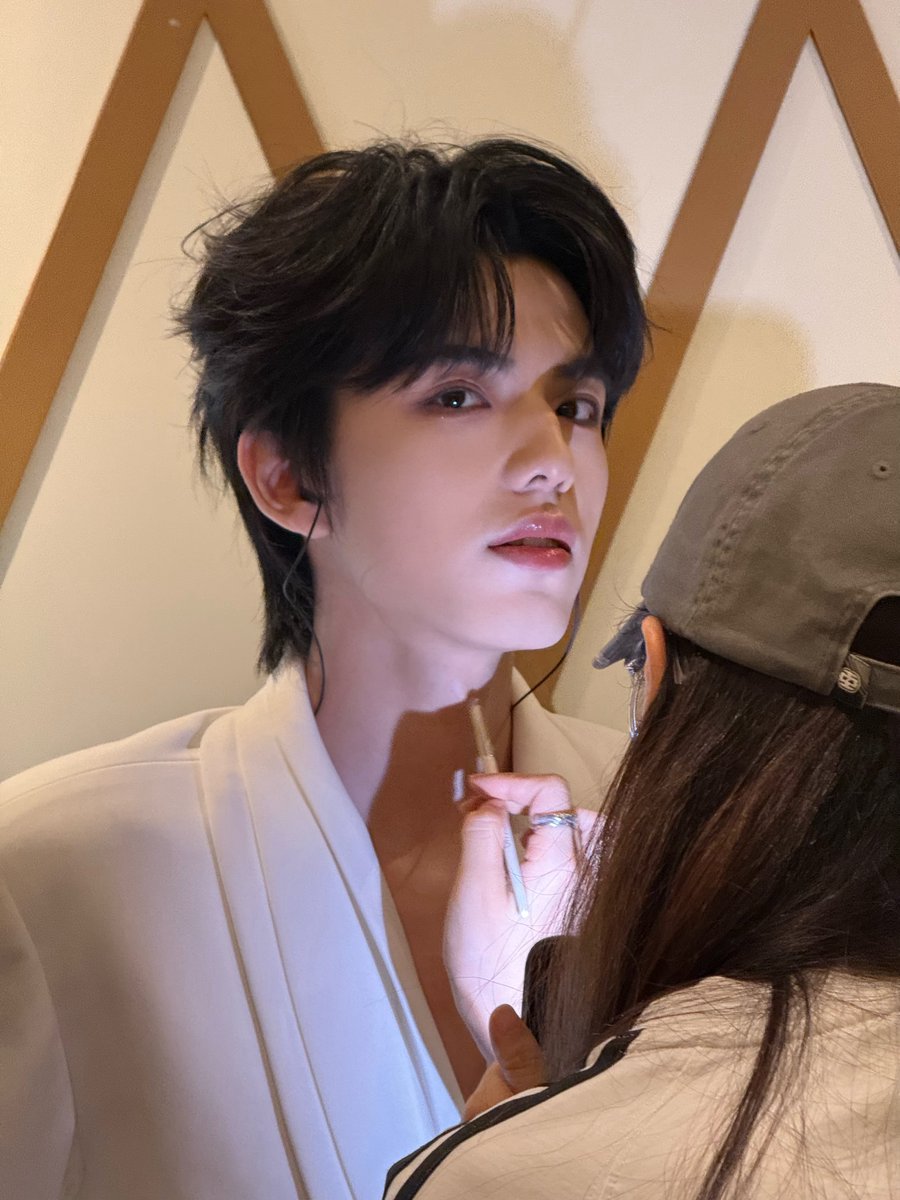 shuyuan_ph's tweet photo. [WEIBO]

260927 Shuyuan Weibo Update!

Shuyuan posted a heartfelt message in weibo 🥹🥹 
Congratulations on the success of the fanmeet. Hoping for more fanmeets in the future! We are really proud of you Shuyuan!! 

🔗https://t.co/qUzJW1mac5

#shuyuan #淑元 #yuyuan #shuyuanph https://t.co/xkSdpRzAxE