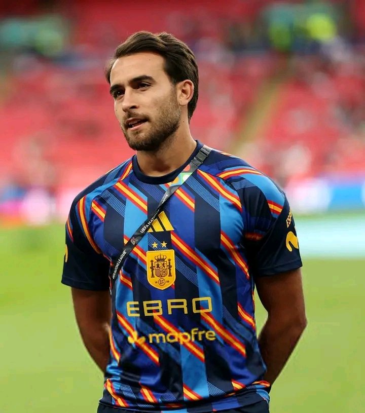 tssport01's tweet photo. 🚨Breaking news: Eric García🇪🇸 has been ruled out at the last minute due to some knee discomfort.
#barca #Garcia #spain #internationalbreak https://t.co/6sRLHLaBRs