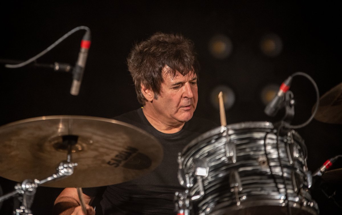 clemburkefanpag's tweet photo. CLEM PHOTOGRAPHED BY ROB FORBES DURING CLEM'S PERFORMANCE FOR THE INTERNATIONAL BEATLEWEEK FESTIVAL AT THE ADELPHI HOTEL IN LIVERPOOL, ENGLAND, AUGUST 25TH 2019.
—
#clemburke #blondie #10s #thetearaways #clementburke https://t.co/vNAXTW2eTs