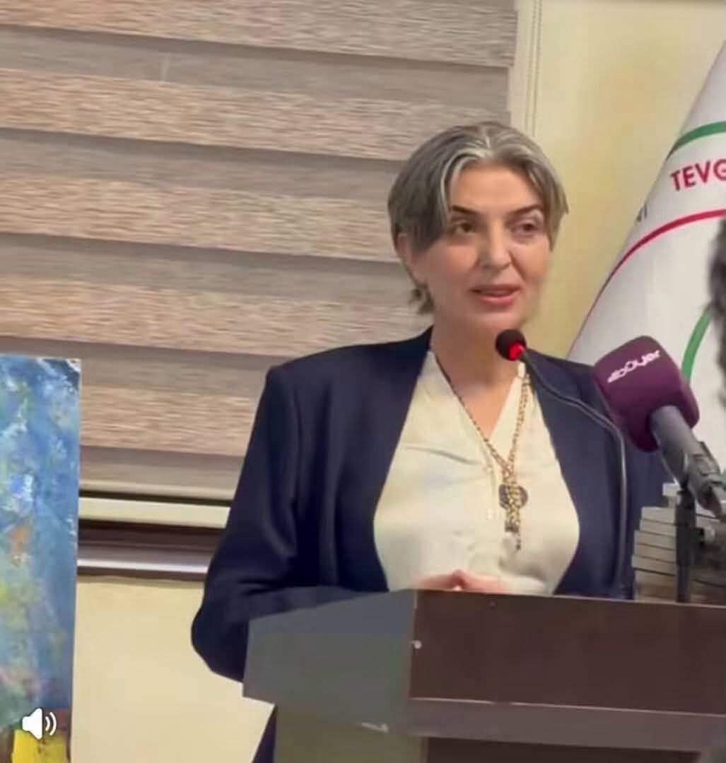 Rian_almasri's tweet photo. مدير منطقة #القامشلي المعينة من الحكومة السورية القنديلية جيهان هسام 

📌 لدينا إدارتنا المحلية وقواتنا الأمنية والعسكرية ، ونحن ندير أمورنا بأنفسنا https://t.co/9kro1Y4ON5