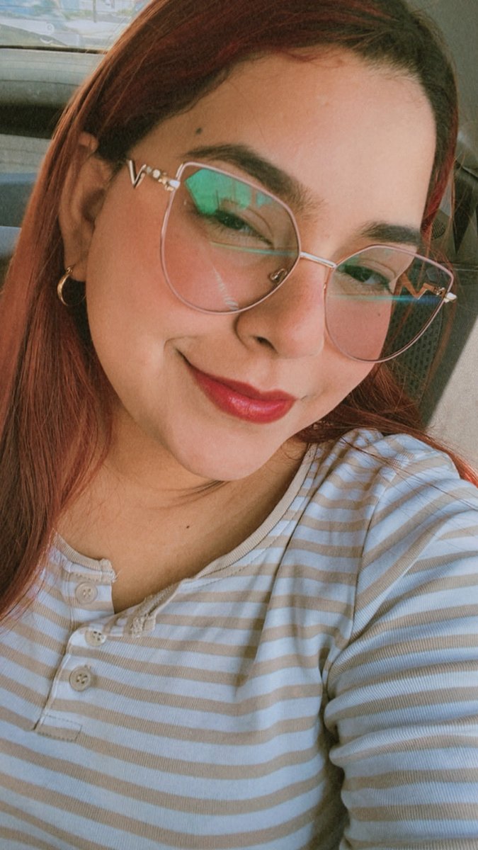 LyKairol's tweet photo. Lo malo de tener una cara inocente 🫣Es que nunca se imaginan lo que pasa por mi mente 🤤🥴
.
.
.
#Pareja🍍🦄 https://t.co/bTFISiHEdi