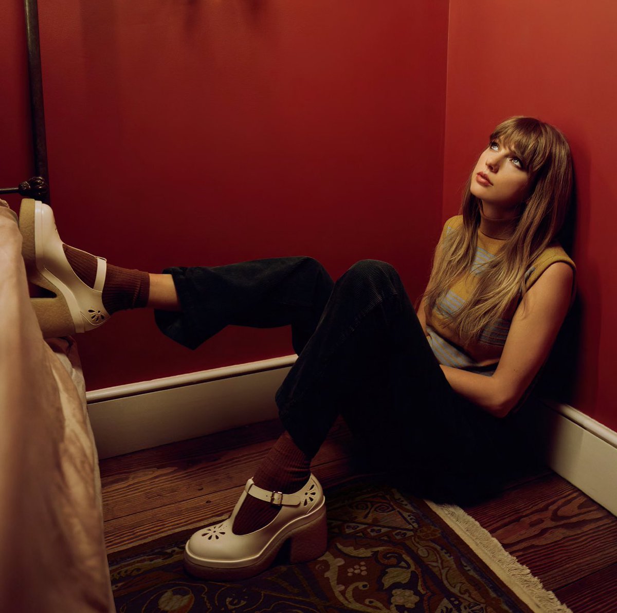 red1989evermore's tweet photo. Will never forget how so many of yall hated on this album &amp; era https://t.co/e9azaV9rq5