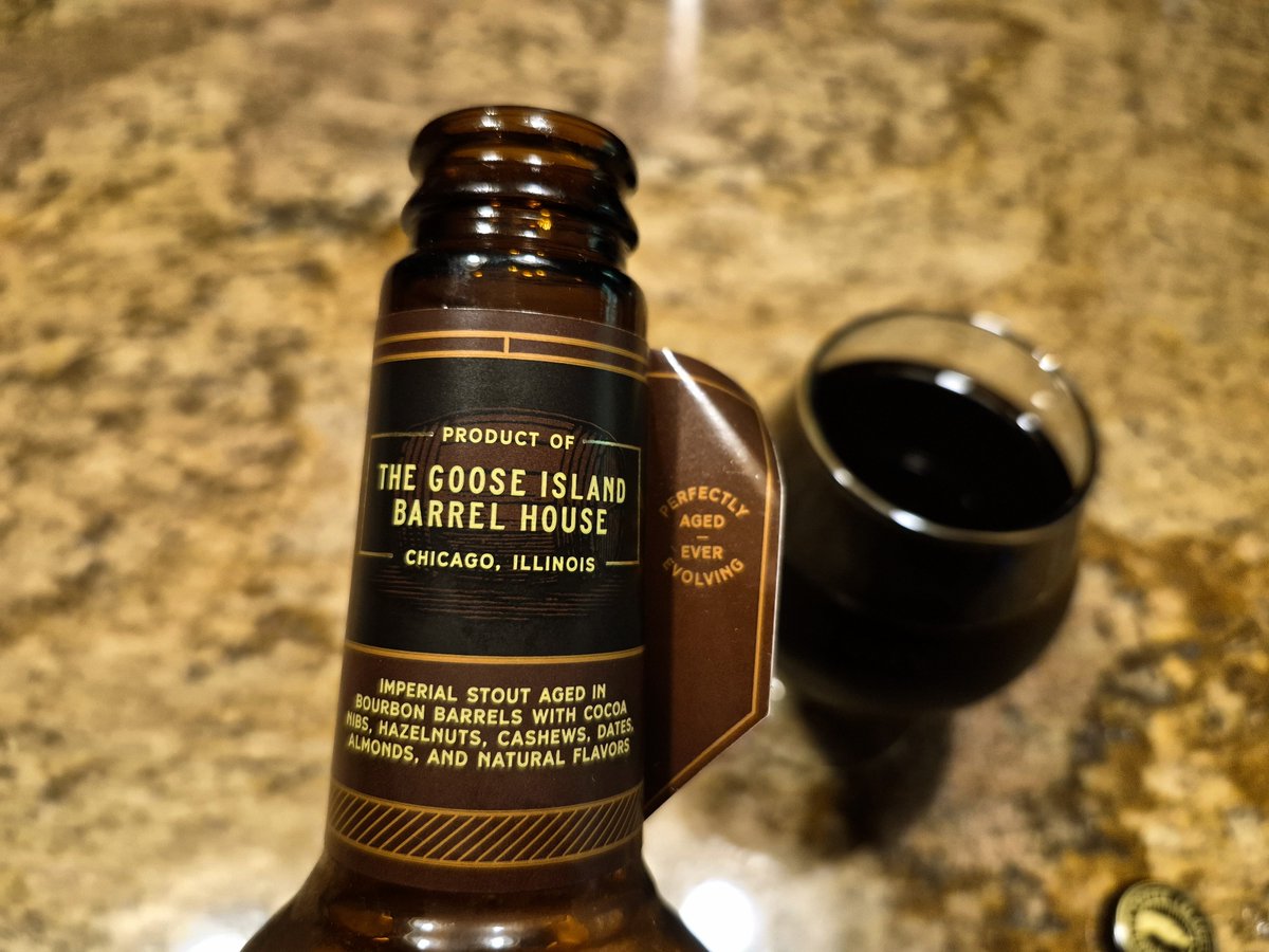 scottvillers's tweet photo. This one definitely improved after aging 10 months #drinkcheck #stouturday #ilbeer @GooseIsland Bourbon County Brand Chocolate Praline Stout (2025) https://t.co/EhIlaEueMB