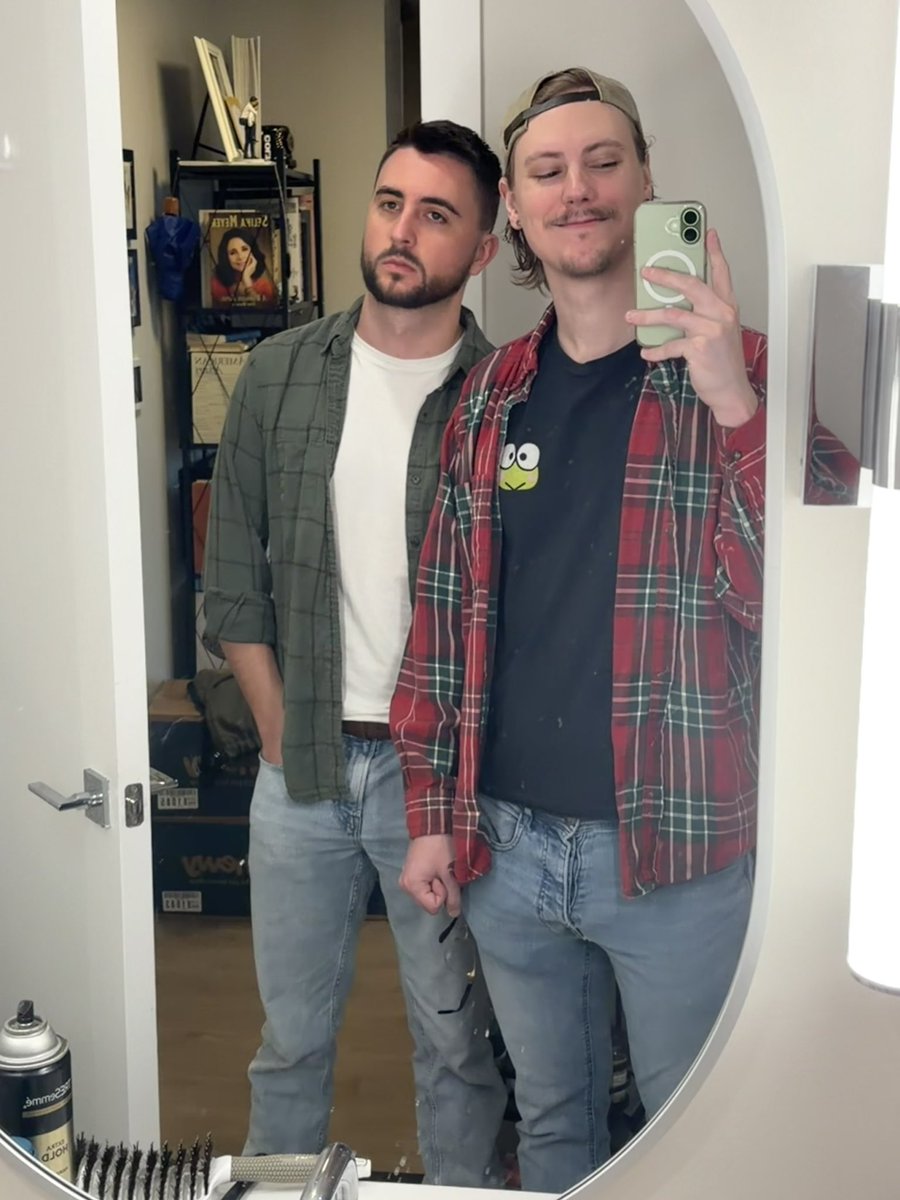 BussyDynamite's tweet photo. Young professional husband and failson husband https://t.co/qXusVOX2kn