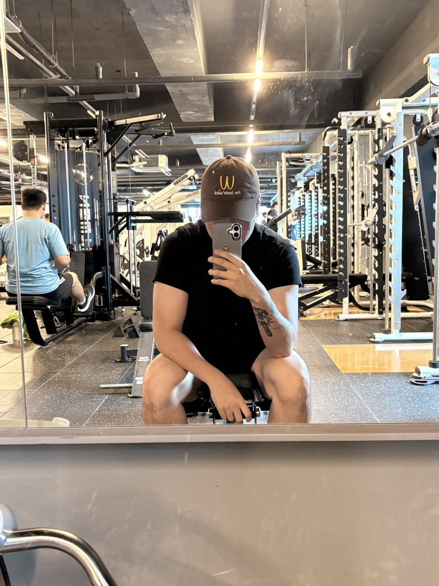 tsn1mk's tweet photo. 운동하면뭐하니 https://t.co/pS1AjFFgYK