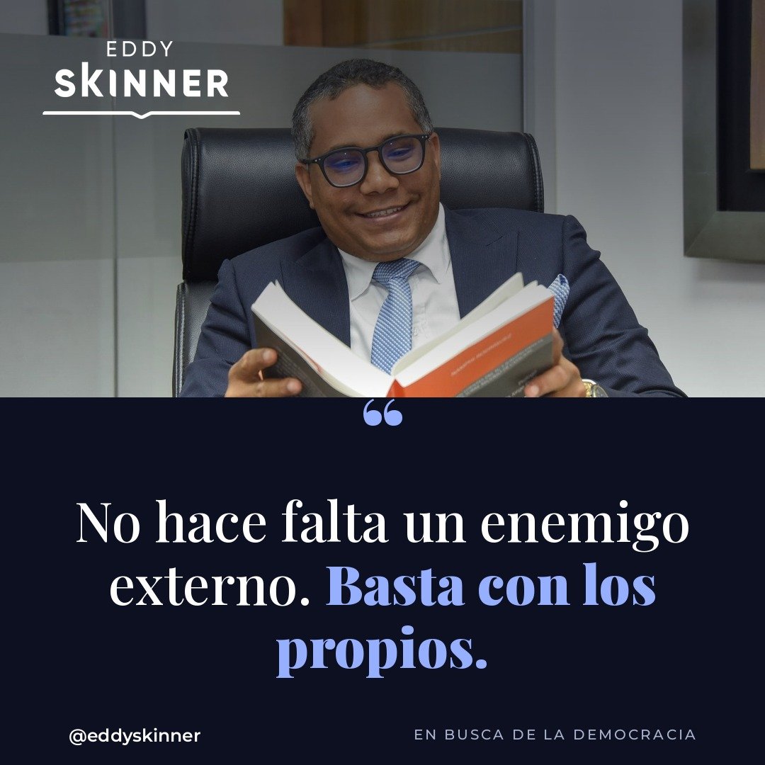 EddySkinner's tweet photo. Mi nuevo libro 📚. Próximamente : "En busca de la democracia..." ¿Cómo restaurar los sueños y las esperanzas del pueblo dominicano? #Libro #RepúblicaDominicana 🇩🇴 https://t.co/u2LQD8N9Fo