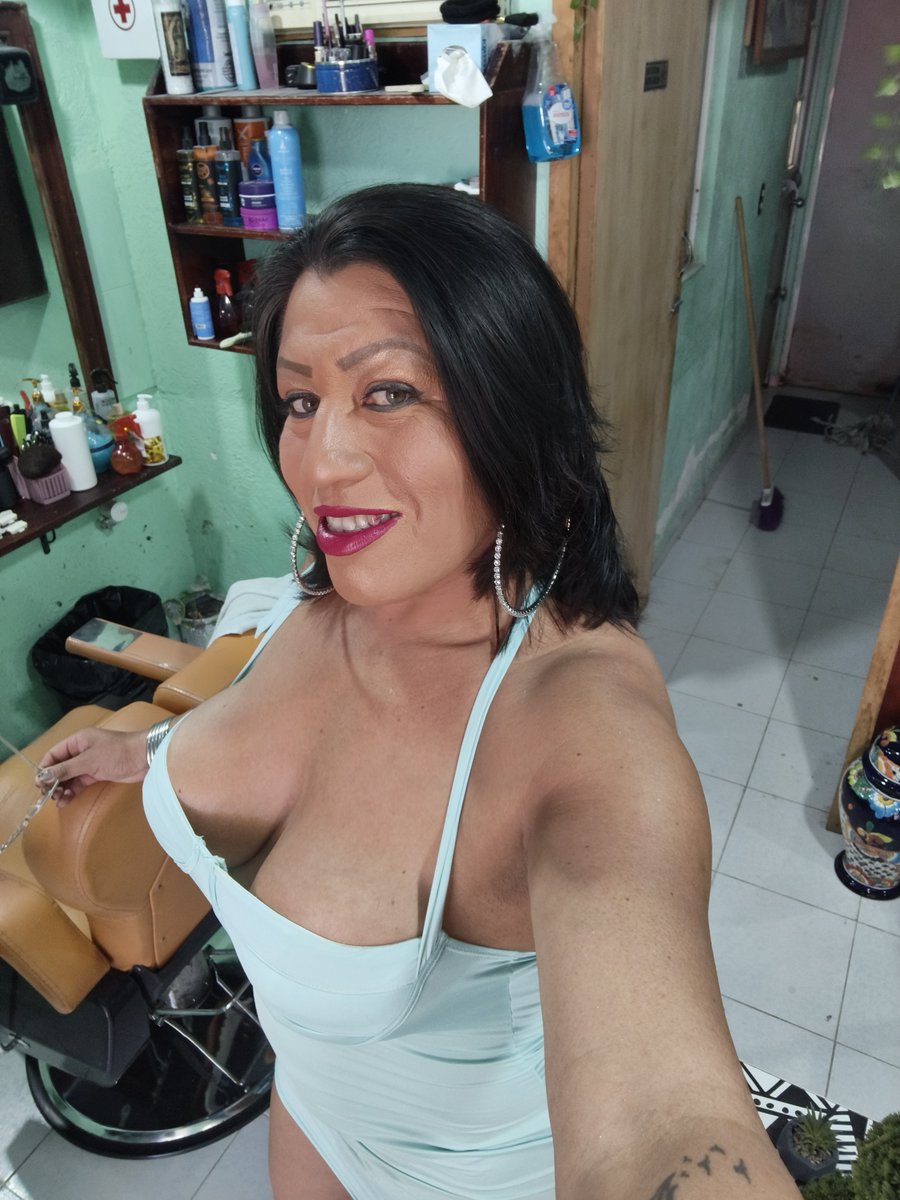 YzquierdoRubi's tweet photo. Feliz sabasito  ya andamos trabajando en peluqueria Ruby Cancun solo. Cancun 9987344068 https://t.co/6Abx6BqWZn