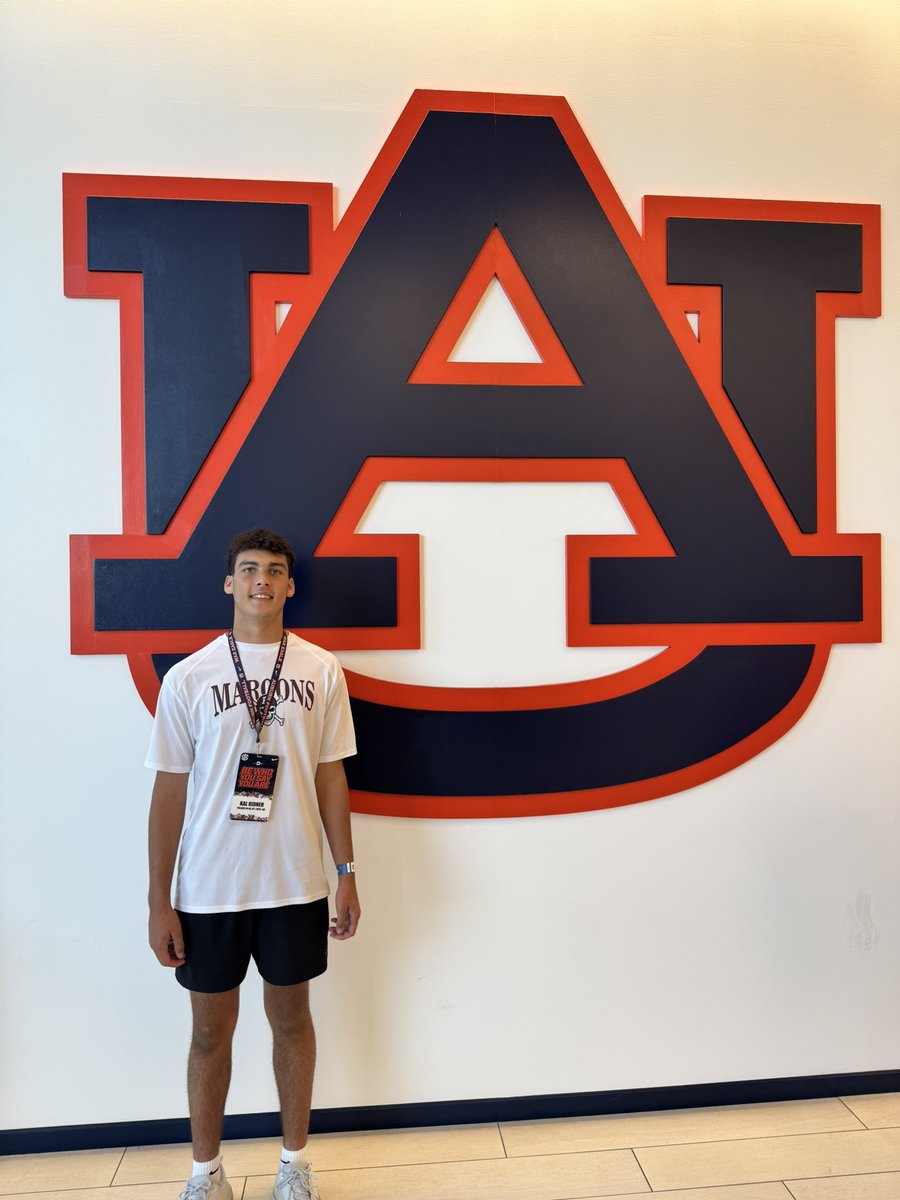 KallenRidner5's tweet photo. #AGTG After a great visit I’m blessed to receive a offer from the University of Auburn‼️ @CoachRoberts_PC @PCHSFB @alexmfagan @CoachGolesh @BuckFitz @12thSports @KYFUTURESTARS @AllenTrieu @TomLoy247 @adamgorney @Hunter_DeNote @NatlPlaymkrsAca https://t.co/MBz4bRy65F