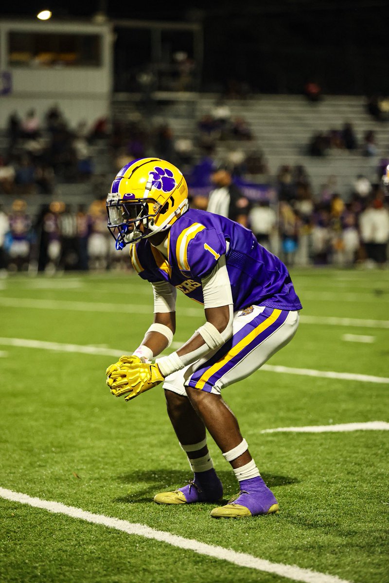 Antonioclips_'s tweet photo. Came up short against the vikings by 4pts We back to region play next friday!
@HallTechSports1 
@AL_Recruiting 
@GeorgiaStateFB 
@AL4afootball 
@TigersFB35064 
@CoachKDTaylor 
@N_W_Sports https://t.co/1HDyKBr05v