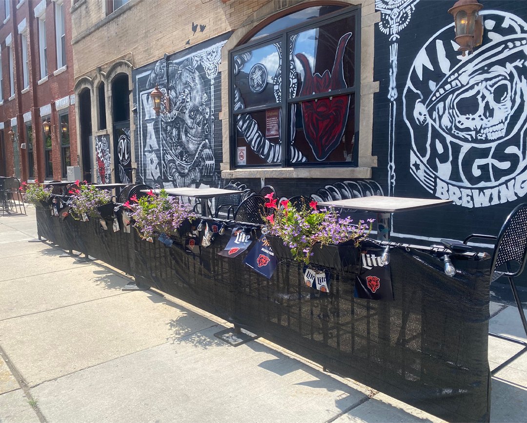 MacsWoodGrilled's tweet photo. A Saturday with no rain - time to celebrate al fresco! Oktoberfest specials + our daily deals all day - cheers to the weekend!
(pic: TLM) #chicagopatio #patiochicago #chicagodrinks #chicagobars https://t.co/A2bBGktKas